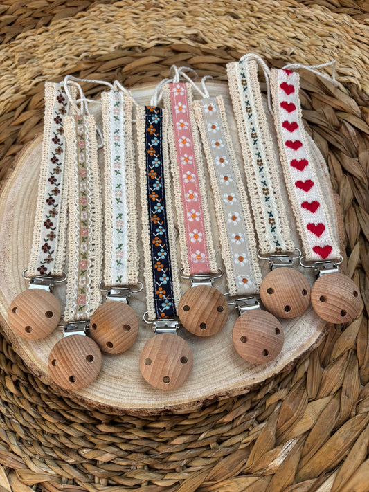 Attache-tétine en bois & ruban jacquard