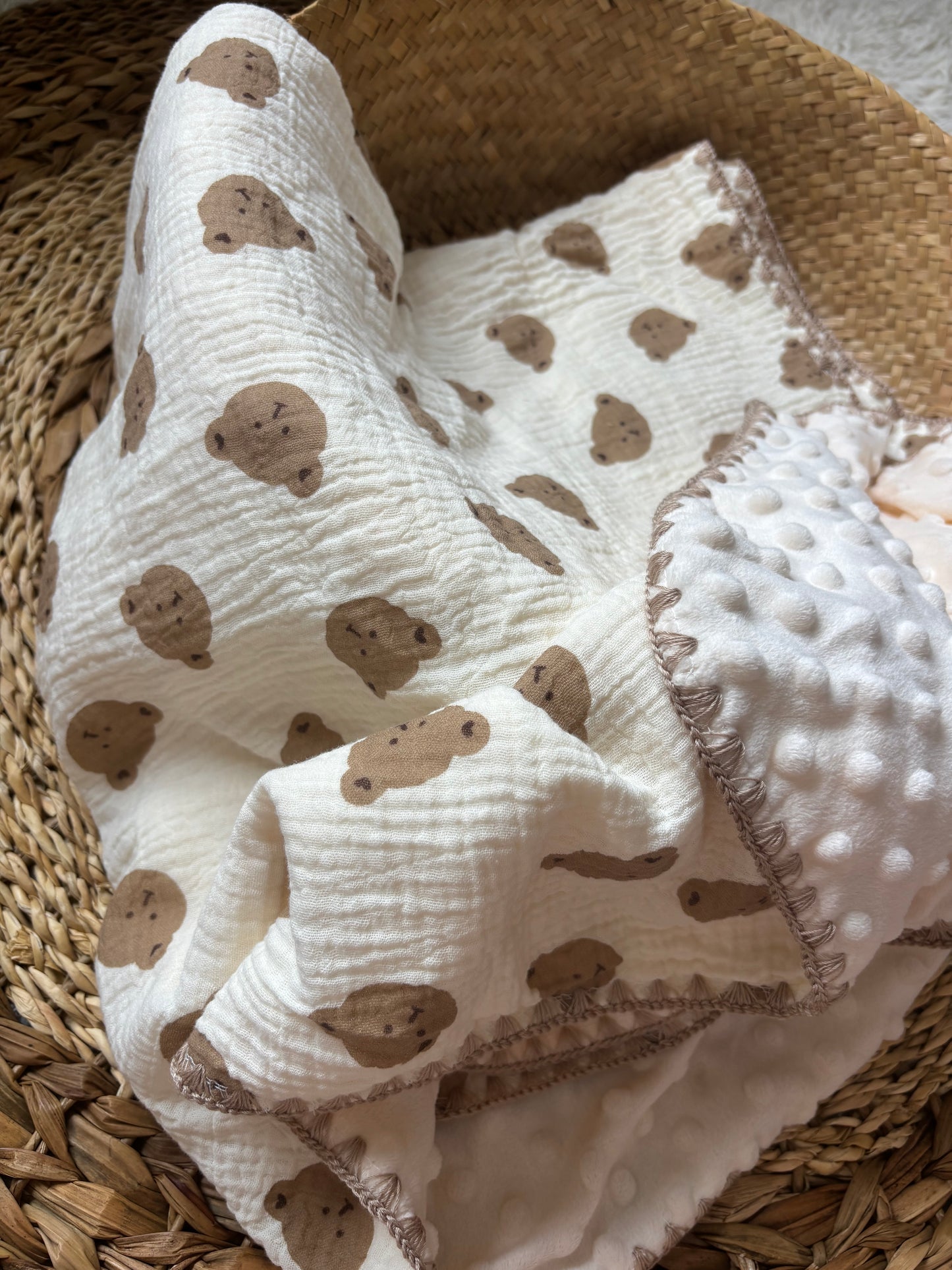 Couverture Nounours Douillet