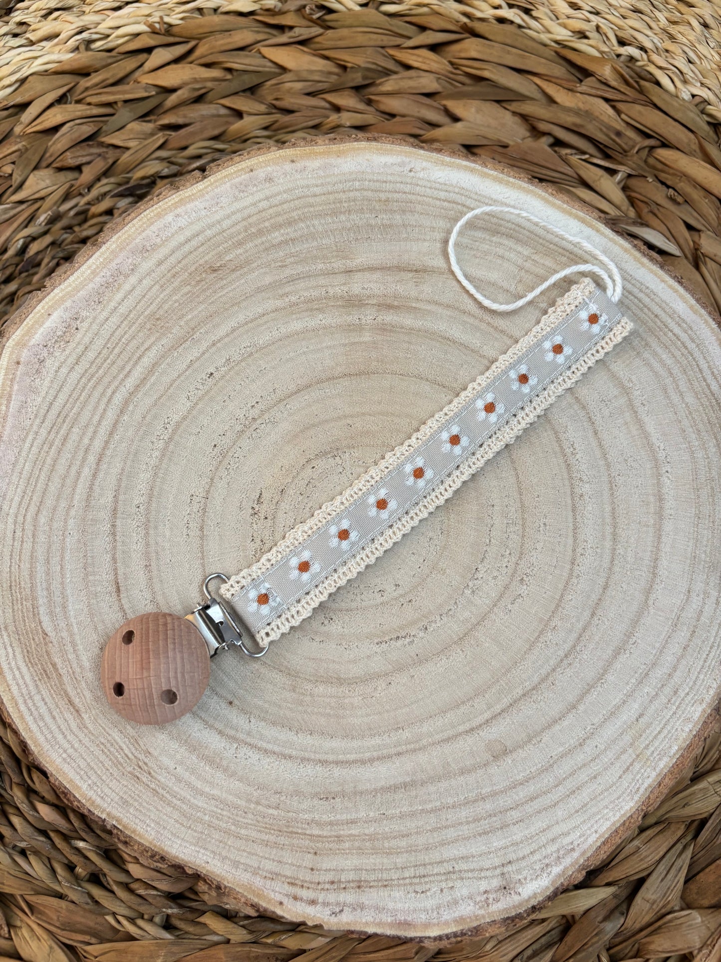 Attache-tétine en bois & ruban jacquard
